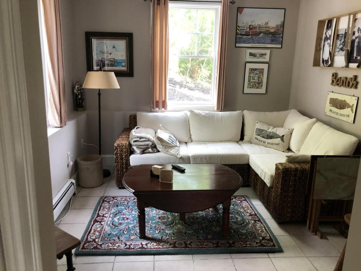 Josephine'S On The Bay Bed And Breakfast Hull Exteriör bild