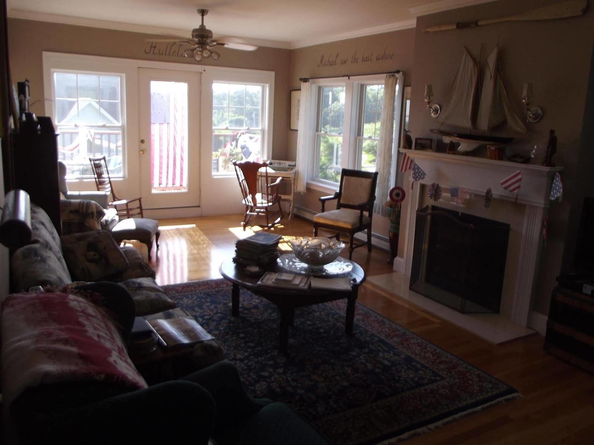 Josephine'S On The Bay Bed And Breakfast Hull Exteriör bild